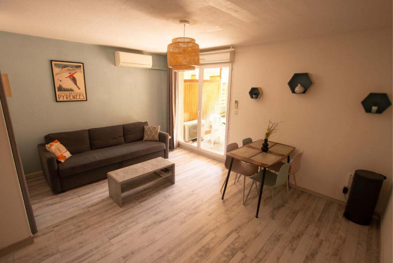 Le Petit Pyreneen - Centre; Terrasse; Parking Lourdes Kültér fotó